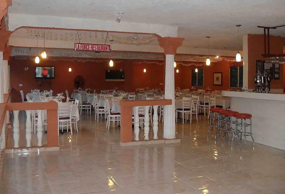 מלון Torbeck Chateau Champvert